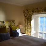West House -sea Views *