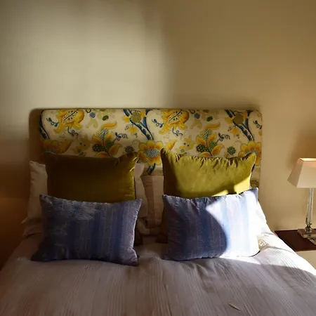 West House -sea Views *