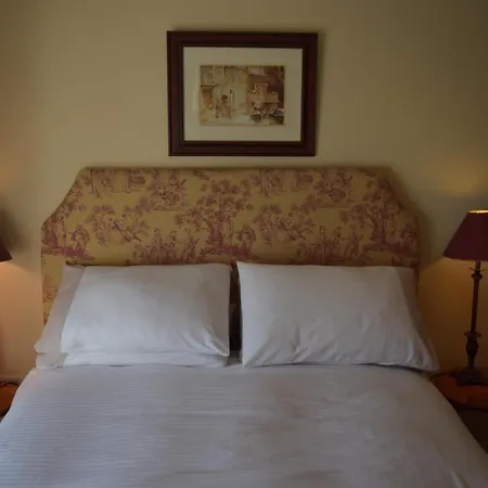 Проживание в семье West House -sea Views