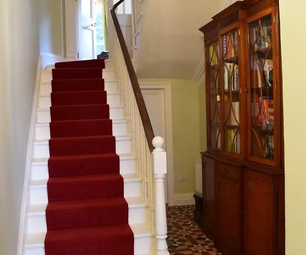 Privatunterkunft West House -sea Views