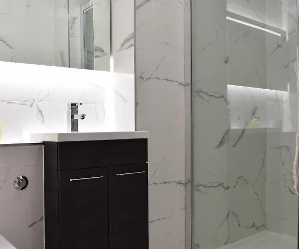 West House -sea Views Проживание в семье Ков