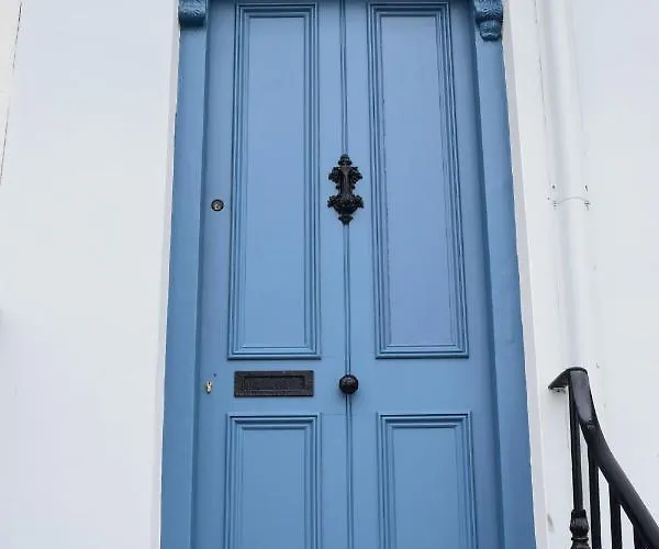 West House -sea Views