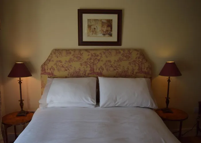 Проживание в семье West House -sea Views