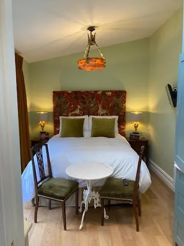 West House -sea Views